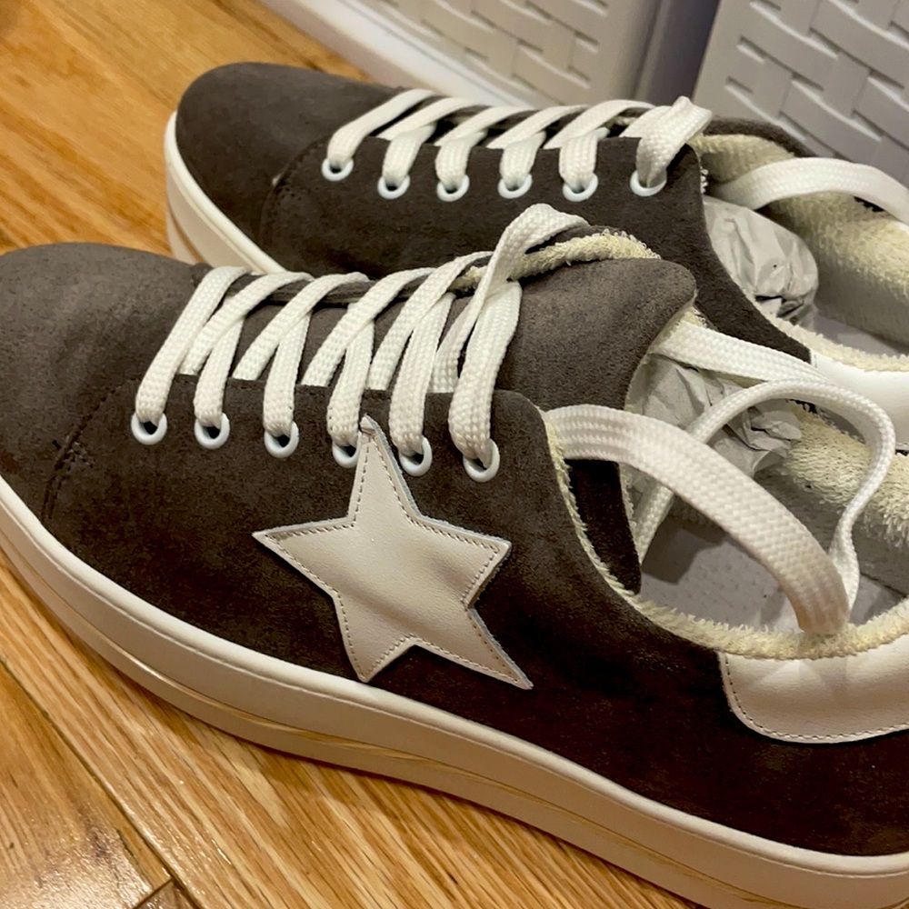 Brand New Steve Madden Sneakers